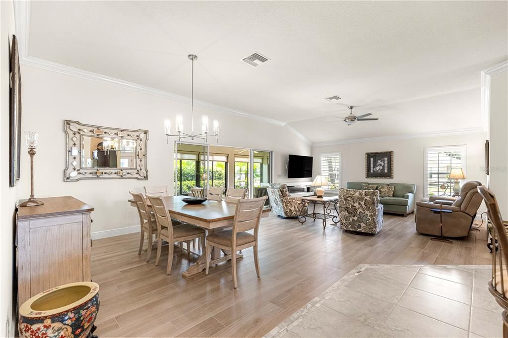 For Sale: $585,000 (3 beds, 2 baths, 1917 Square Feet)