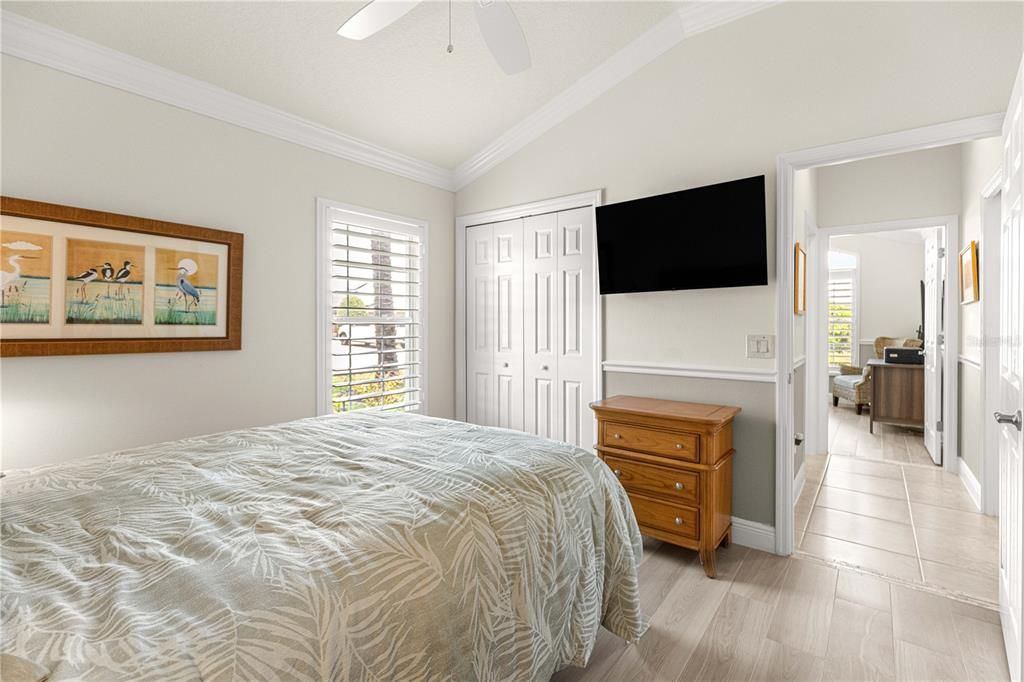 For Sale: $585,000 (3 beds, 2 baths, 1917 Square Feet)
