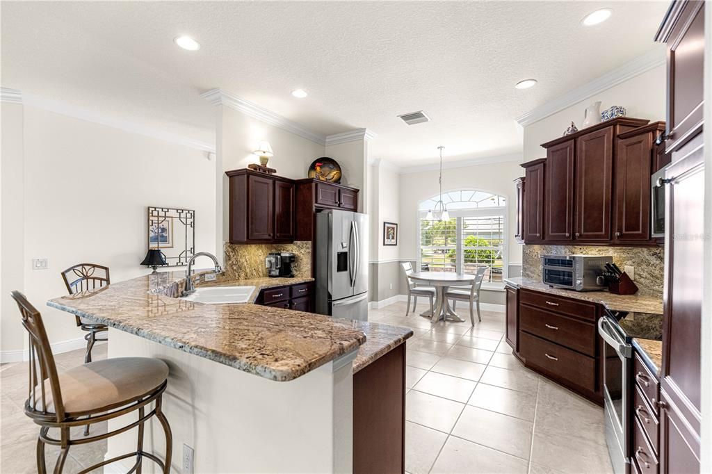 For Sale: $585,000 (3 beds, 2 baths, 1917 Square Feet)