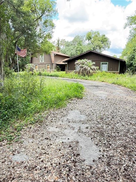 For Sale: $460,000 (3 beds, 2 baths, 2080 Square Feet)