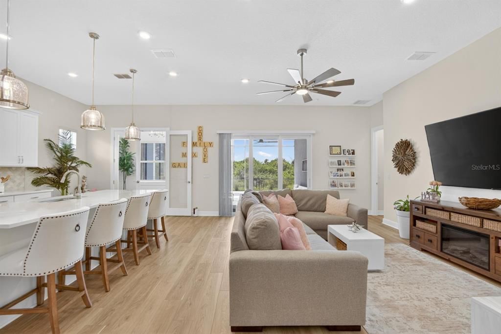 For Sale: $685,000 (3 beds, 2 baths, 2075 Square Feet)