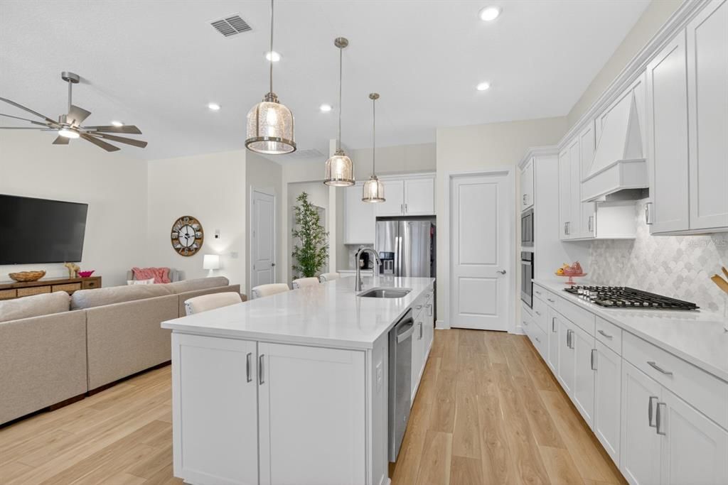 For Sale: $685,000 (3 beds, 2 baths, 2075 Square Feet)