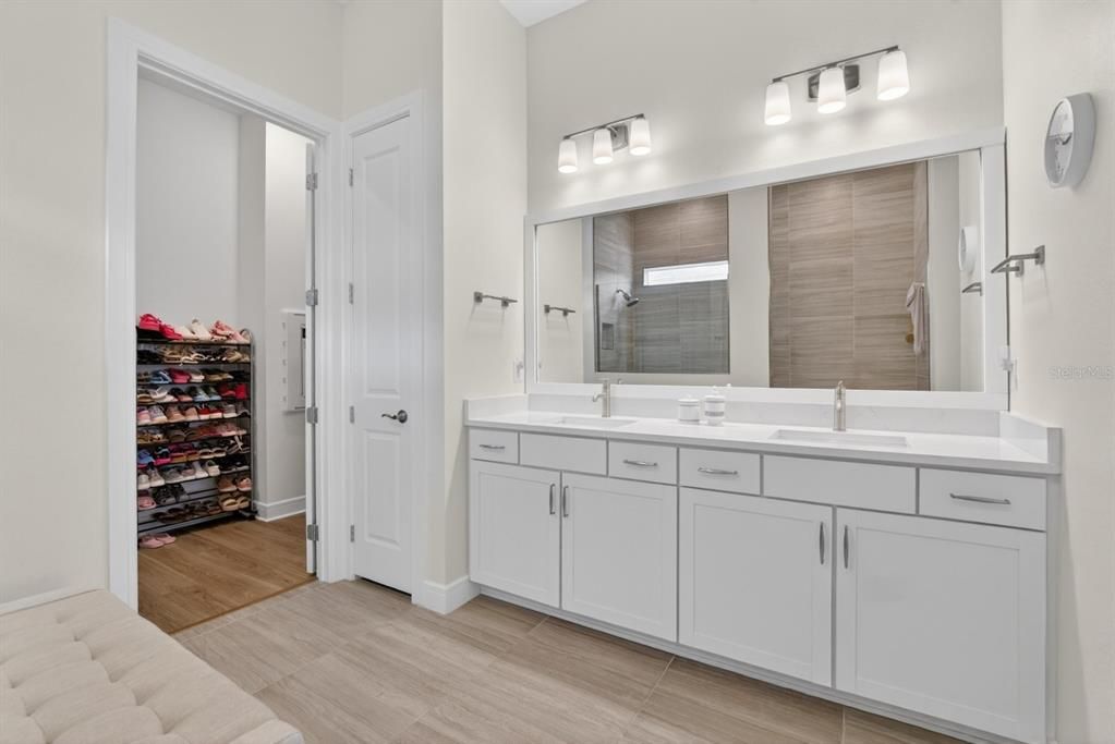 For Sale: $685,000 (3 beds, 2 baths, 2075 Square Feet)