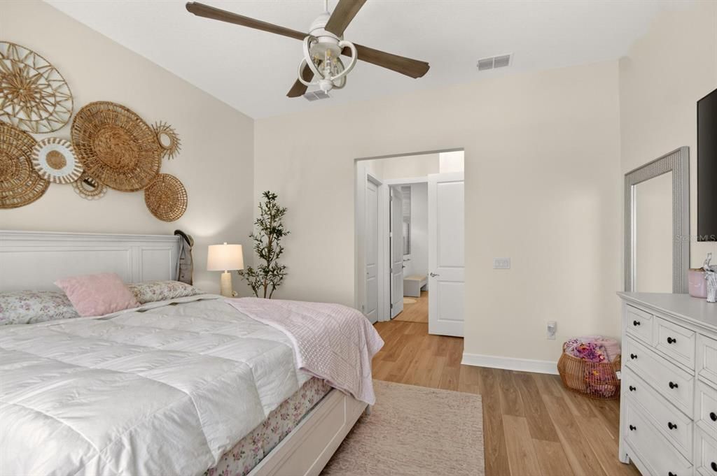 For Sale: $685,000 (3 beds, 2 baths, 2075 Square Feet)