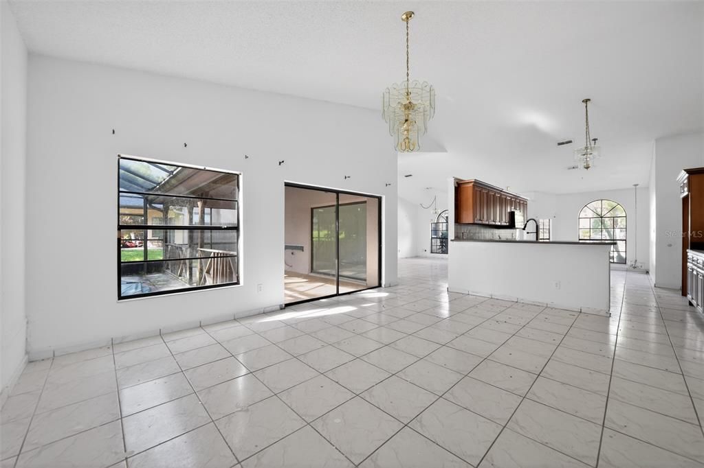 For Sale: $425,000 (4 beds, 2 baths, 2058 Square Feet)
