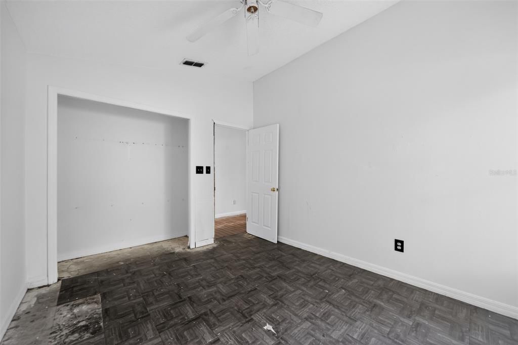 For Sale: $425,000 (4 beds, 2 baths, 2058 Square Feet)
