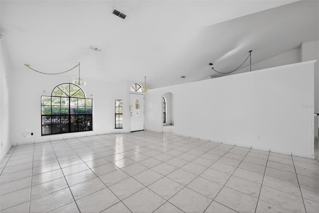For Sale: $425,000 (4 beds, 2 baths, 2058 Square Feet)