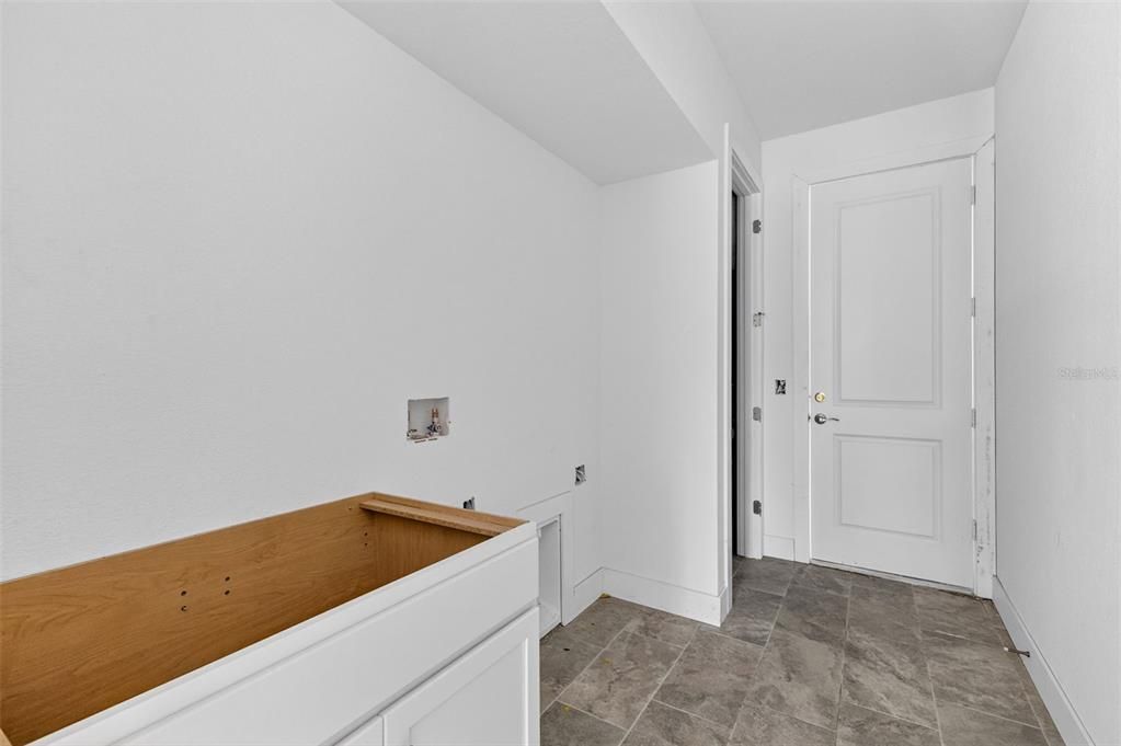 For Sale: $274,900 (3 beds, 2 baths, 2042 Square Feet)