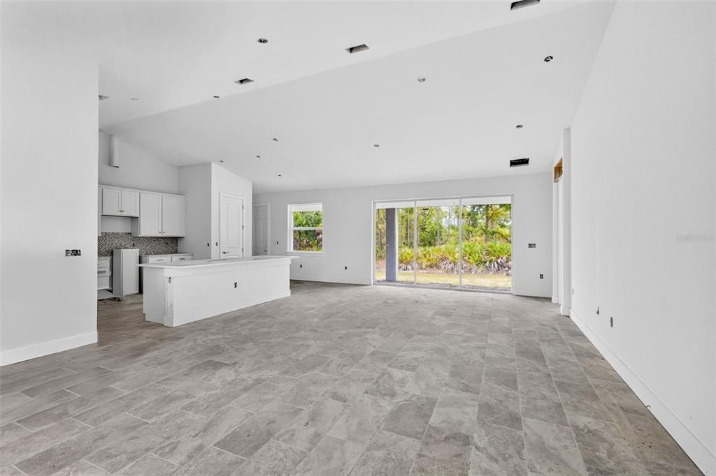 For Sale: $274,900 (3 beds, 2 baths, 2042 Square Feet)