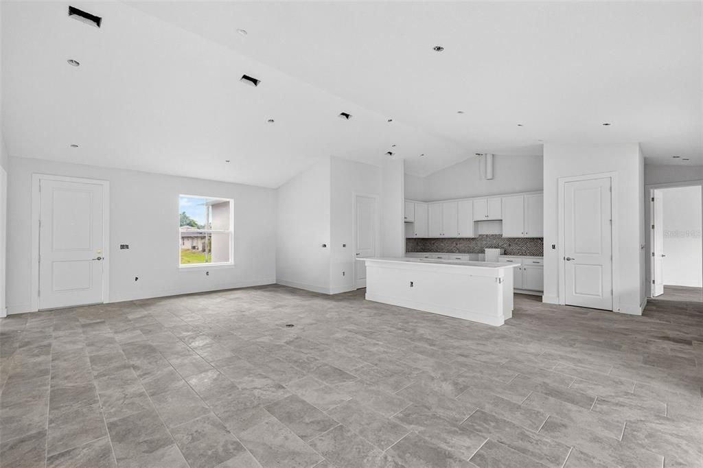 For Sale: $274,900 (3 beds, 2 baths, 2042 Square Feet)