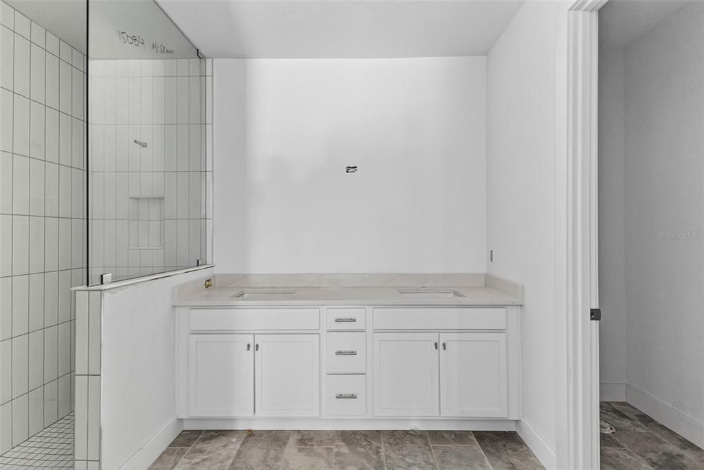For Sale: $274,900 (3 beds, 2 baths, 2042 Square Feet)