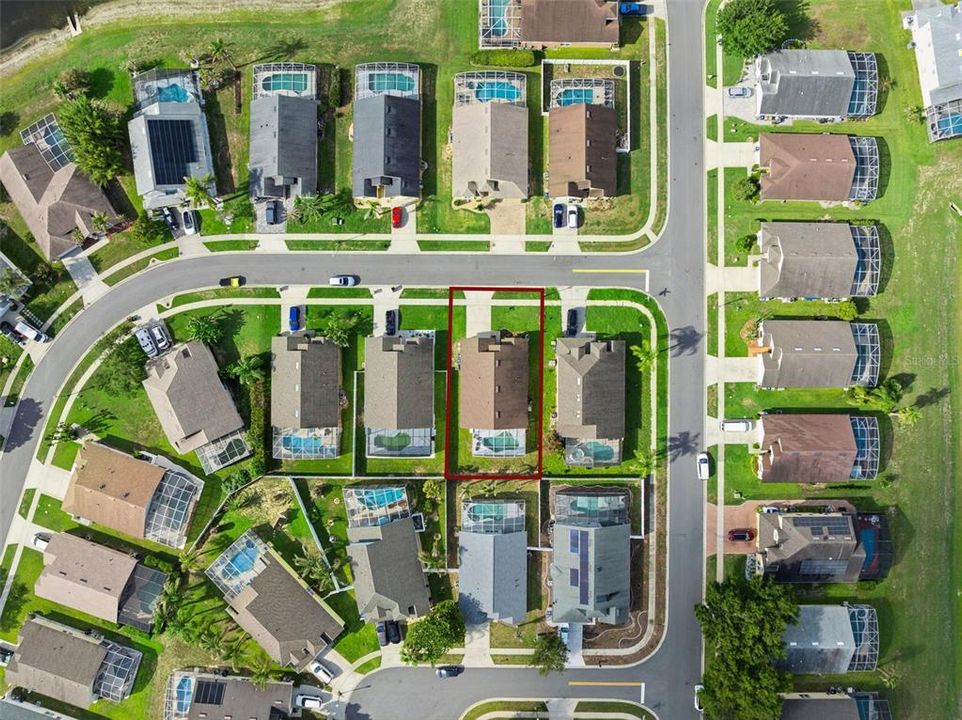 Под контрактом: $439,000 (4 спален, 3 ванн, 1662 Квадратных фут)