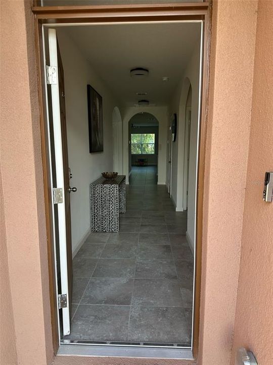 For Rent: $2,250 (4 beds, 2 baths, 1830 Square Feet)