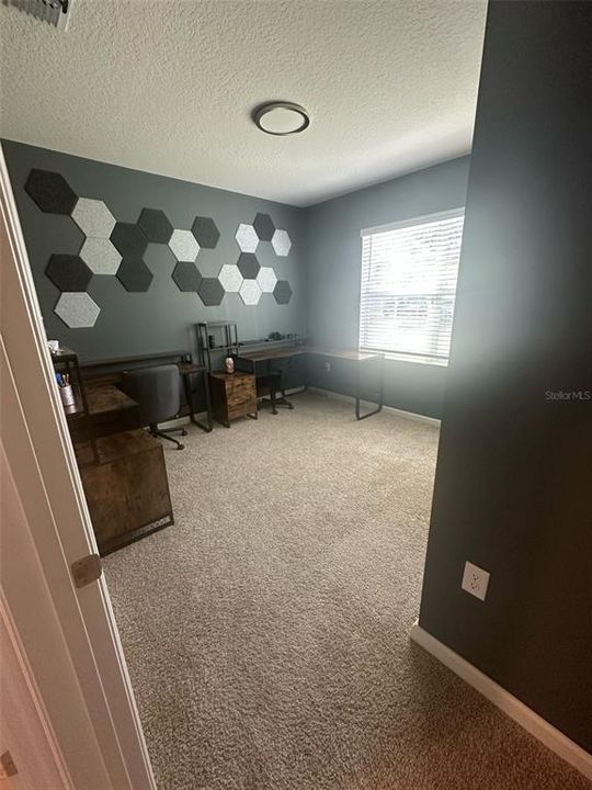 For Rent: $2,250 (4 beds, 2 baths, 1830 Square Feet)