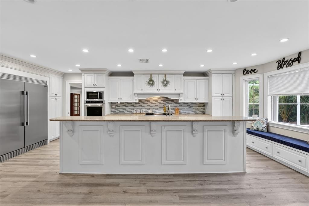 For Sale: $574,900 (5 beds, 4 baths, 3830 Square Feet)