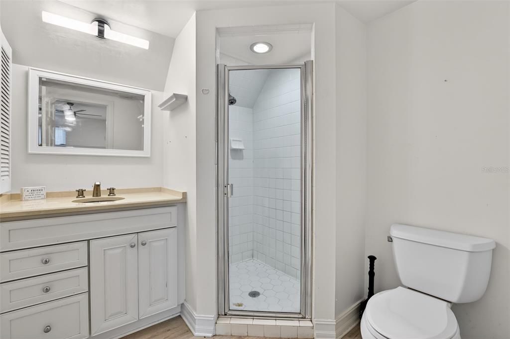 For Sale: $574,900 (5 beds, 4 baths, 3830 Square Feet)