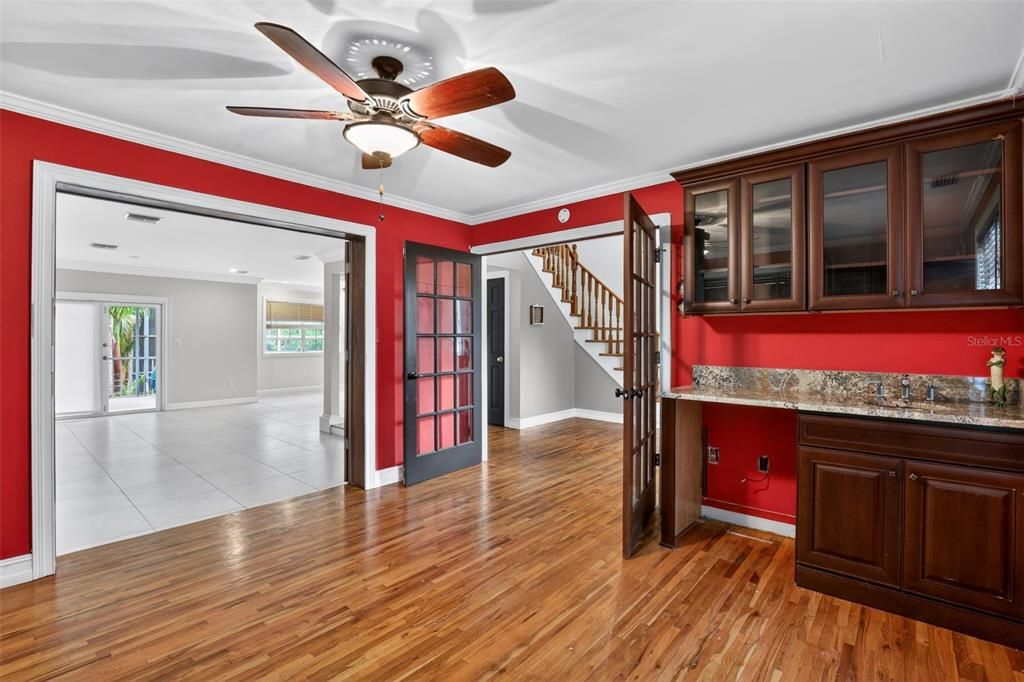 For Sale: $574,900 (5 beds, 4 baths, 3830 Square Feet)