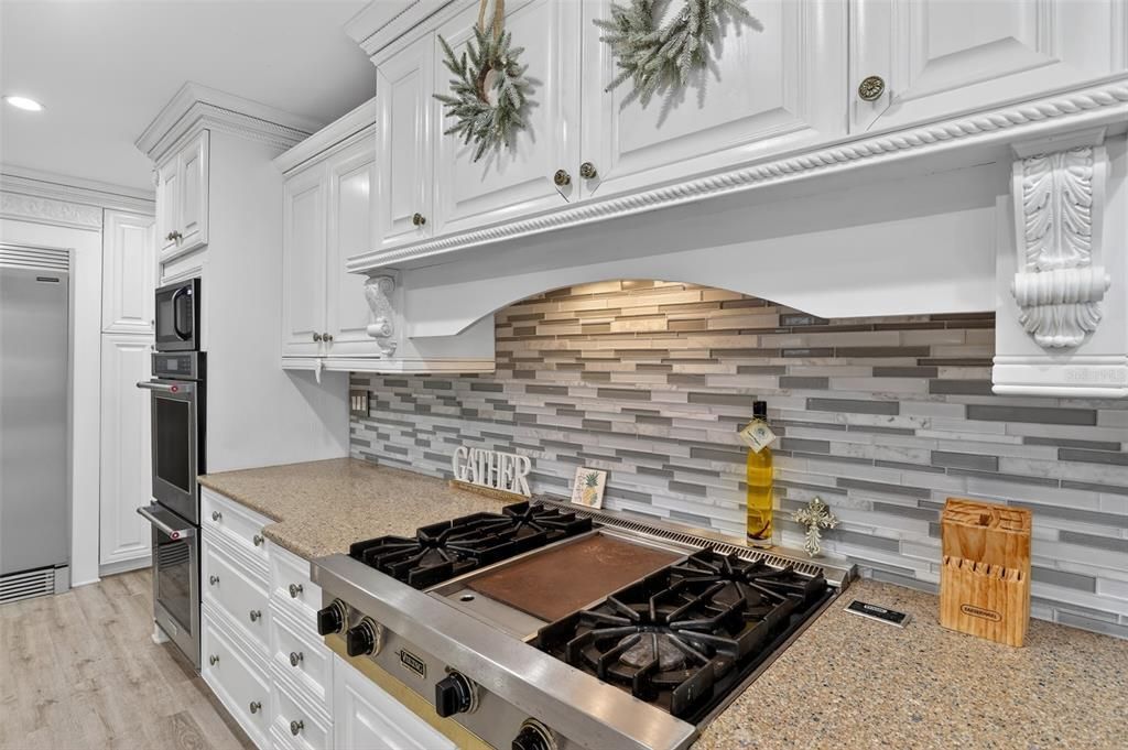 For Sale: $574,900 (5 beds, 4 baths, 3830 Square Feet)