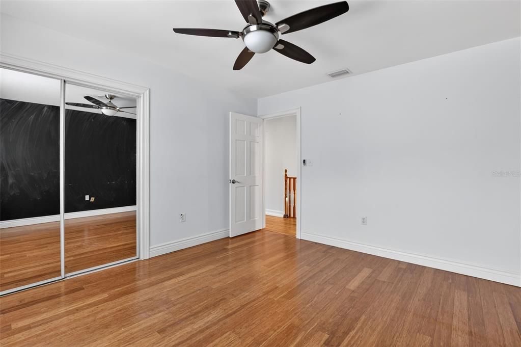 For Sale: $574,900 (5 beds, 4 baths, 3830 Square Feet)