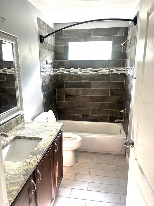 En Renta: $2,950 (3 camas, 2 baños, 2410 Pies cuadrados)
