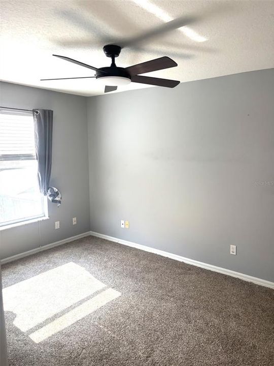 En Renta: $2,950 (3 camas, 2 baños, 2410 Pies cuadrados)