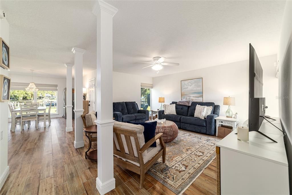 For Sale: $239,900 (3 beds, 2 baths, 1785 Square Feet)