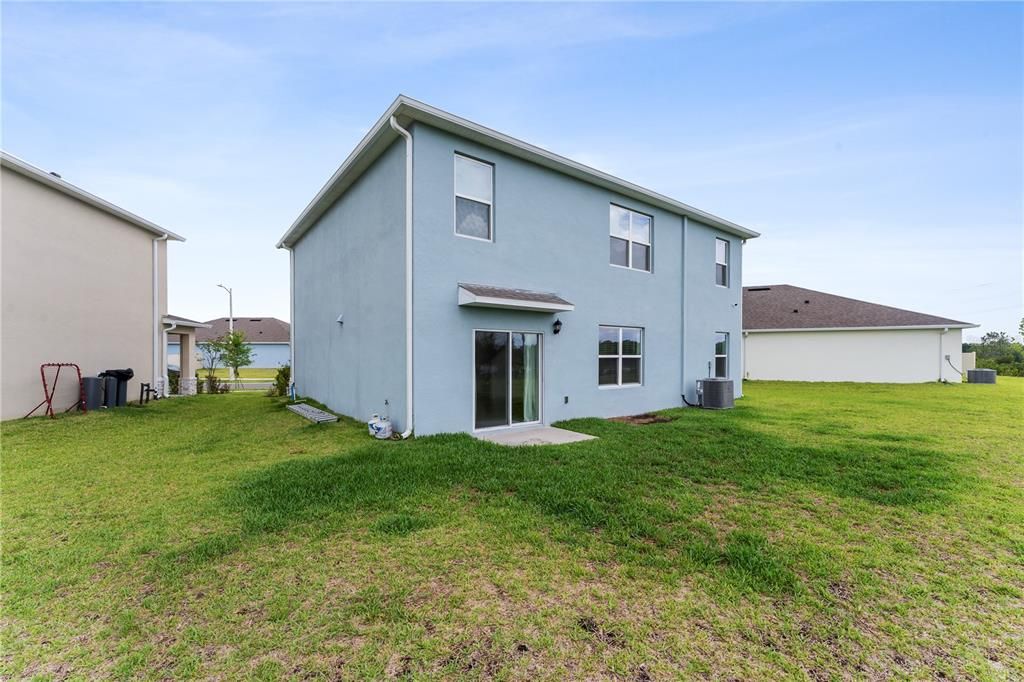 For Rent: $2,850 (5 beds, 3 baths, 2670 Square Feet)
