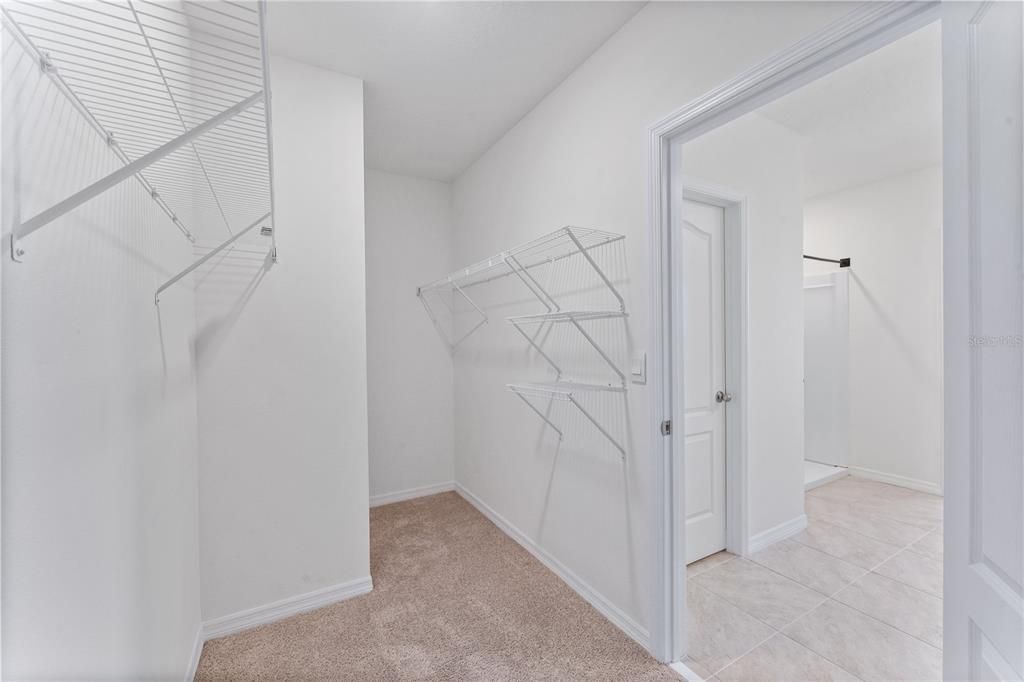 For Rent: $2,850 (5 beds, 3 baths, 2670 Square Feet)