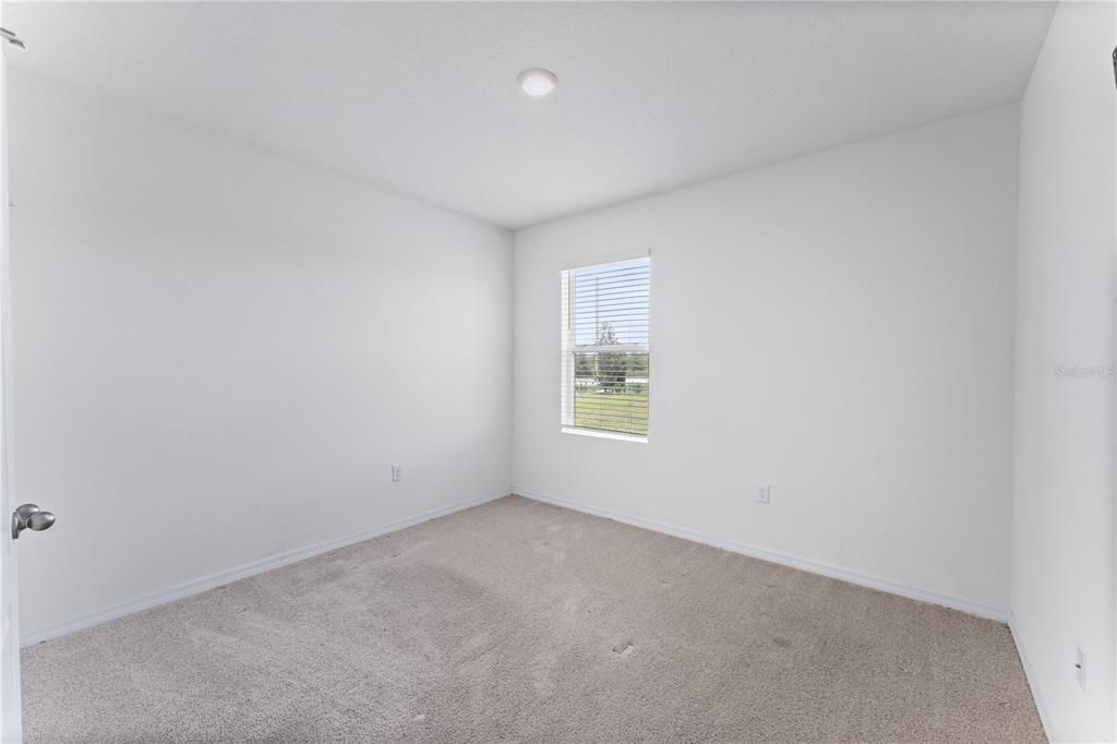 For Rent: $2,850 (5 beds, 3 baths, 2670 Square Feet)