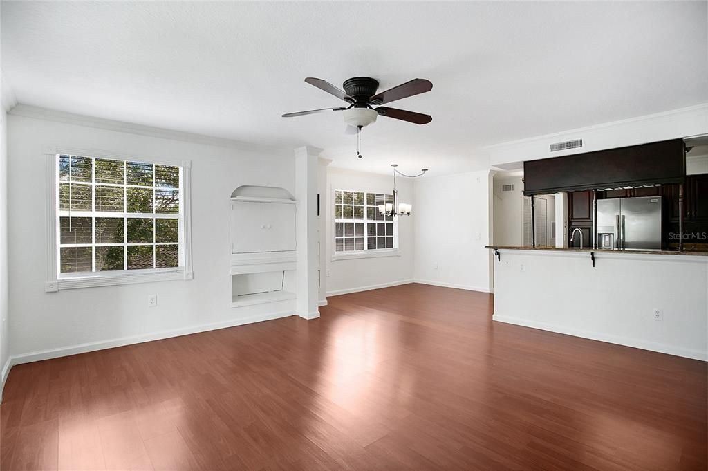For Rent: $1,950 (2 beds, 2 baths, 1288 Square Feet)