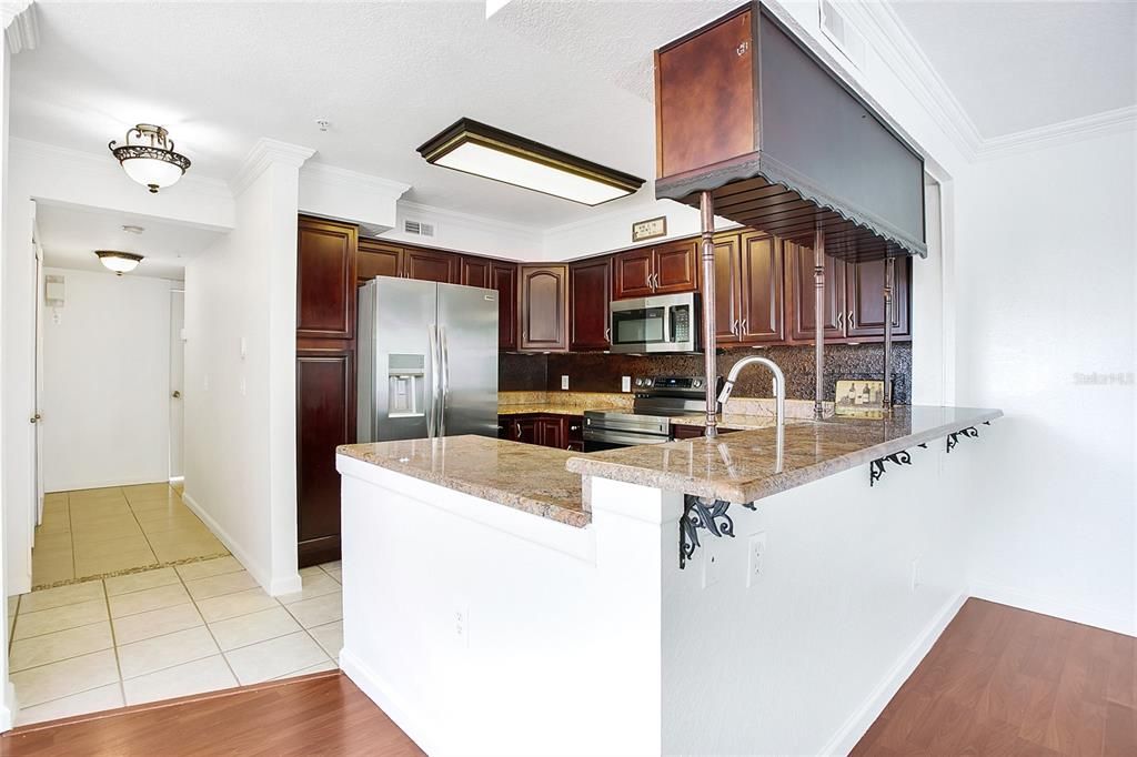 For Rent: $1,950 (2 beds, 2 baths, 1288 Square Feet)