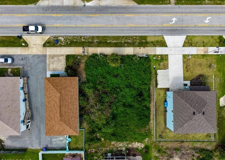 На продажу: $289,000 (0.18 acres)