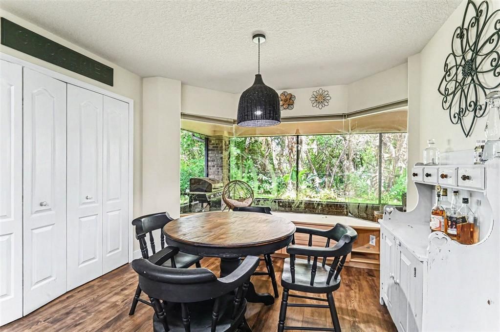 En Venta: $450,000 (3 camas, 2 baños, 2132 Pies cuadrados)