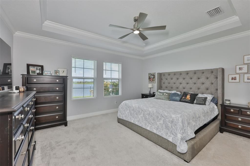 For Sale: $875,000 (6 beds, 4 baths, 3609 Square Feet)