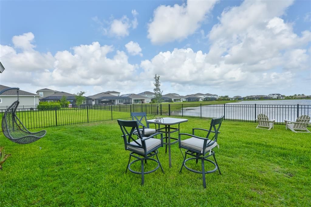 For Sale: $875,000 (6 beds, 4 baths, 3609 Square Feet)