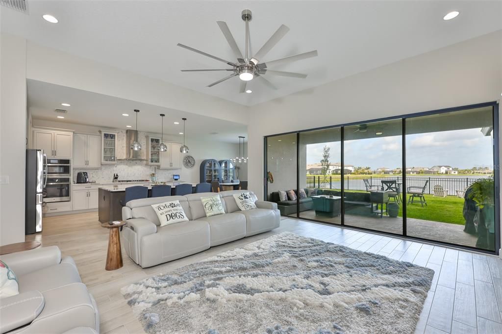 For Sale: $875,000 (6 beds, 4 baths, 3609 Square Feet)