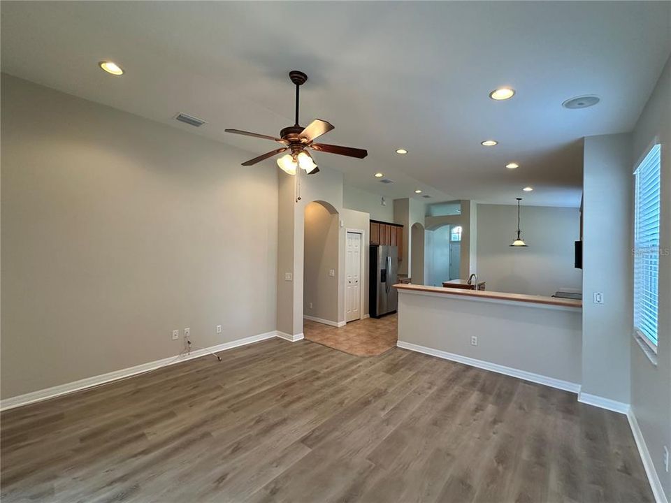 For Rent: $2,400 (3 beds, 2 baths, 2020 Square Feet)