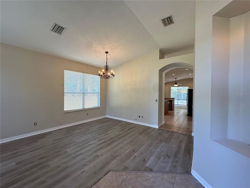 For Rent: $2,400 (3 beds, 2 baths, 2020 Square Feet)