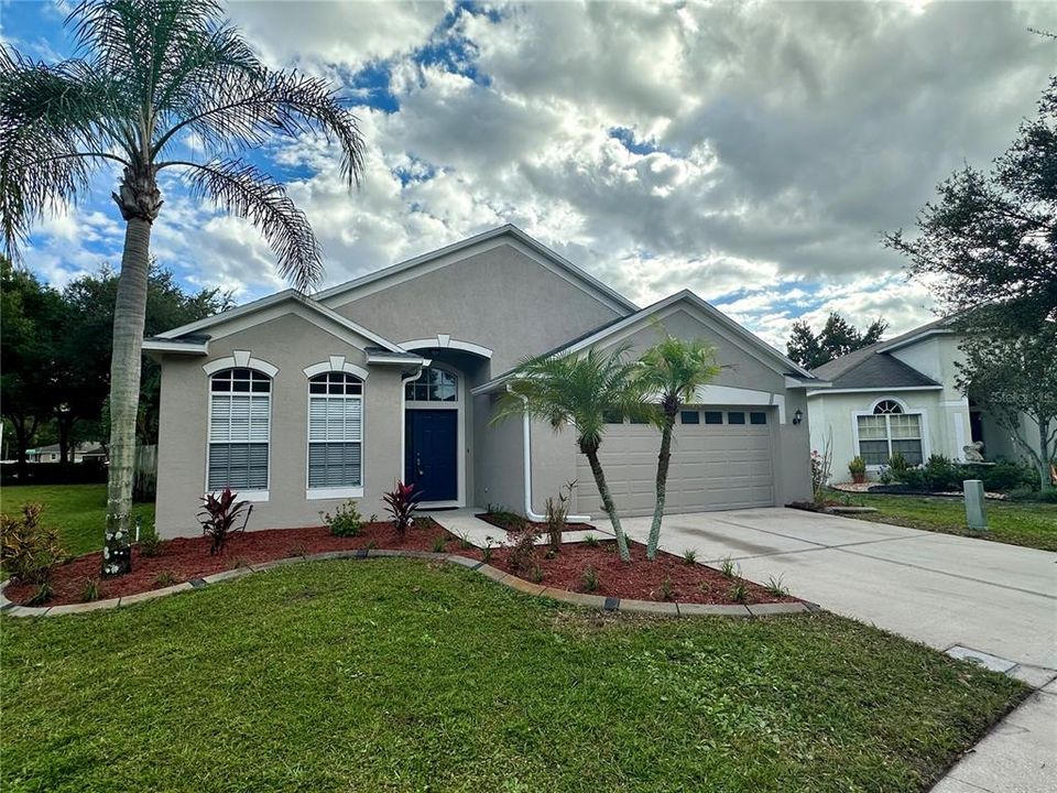 For Rent: $2,400 (3 beds, 2 baths, 2020 Square Feet)
