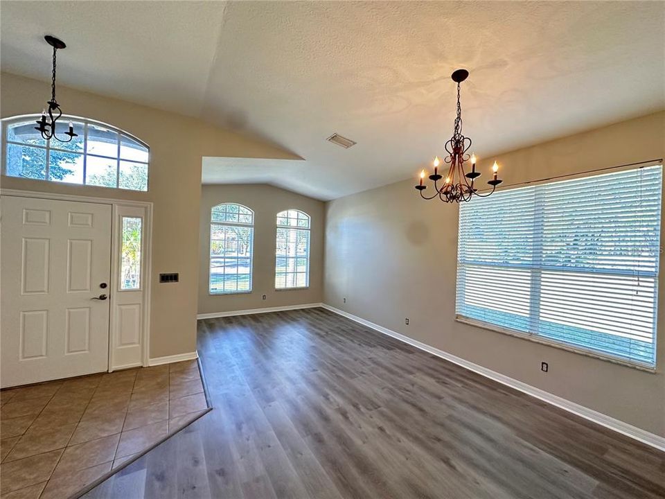 For Rent: $2,400 (3 beds, 2 baths, 2020 Square Feet)