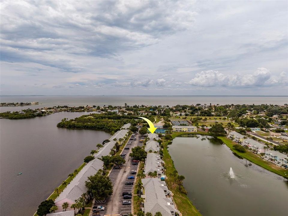For Rent: $1,900 (1 beds, 1 baths, 823 Square Feet)