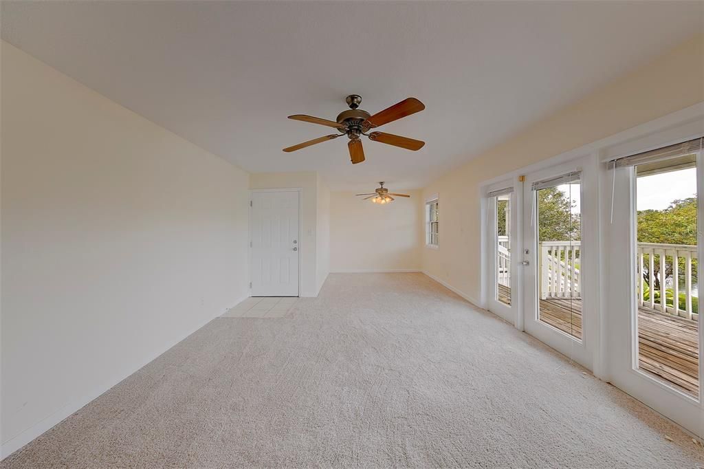 For Rent: $1,900 (1 beds, 1 baths, 823 Square Feet)