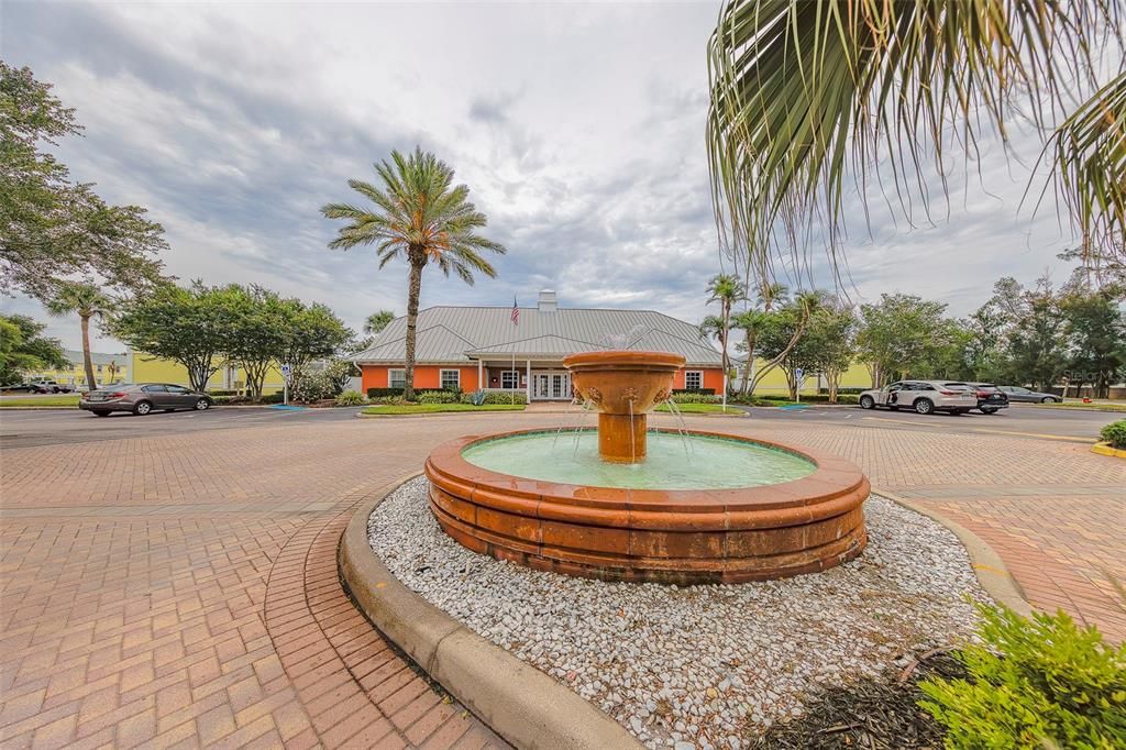 For Rent: $1,900 (1 beds, 1 baths, 823 Square Feet)