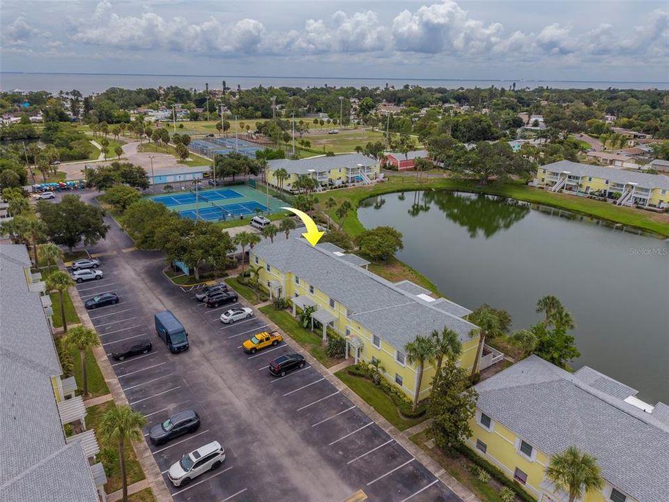 For Rent: $1,900 (1 beds, 1 baths, 823 Square Feet)