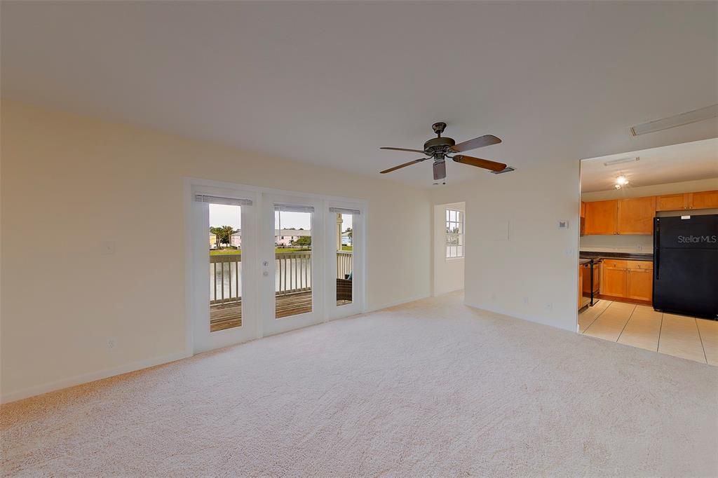 For Rent: $1,900 (1 beds, 1 baths, 823 Square Feet)