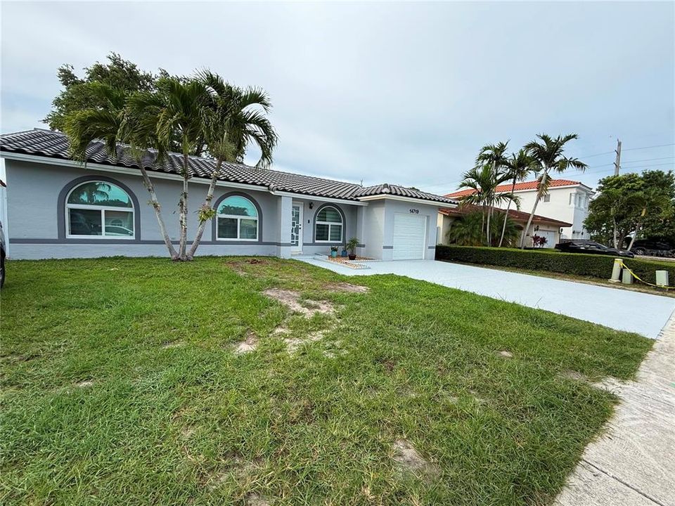 En Venta: $590,000 (3 camas, 2 baños, 1107 Pies cuadrados)