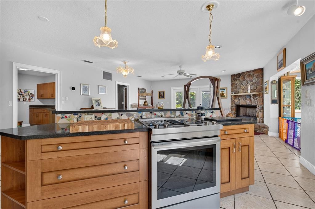For Sale: $1,499,000 (4 beds, 4 baths, 4752 Square Feet)