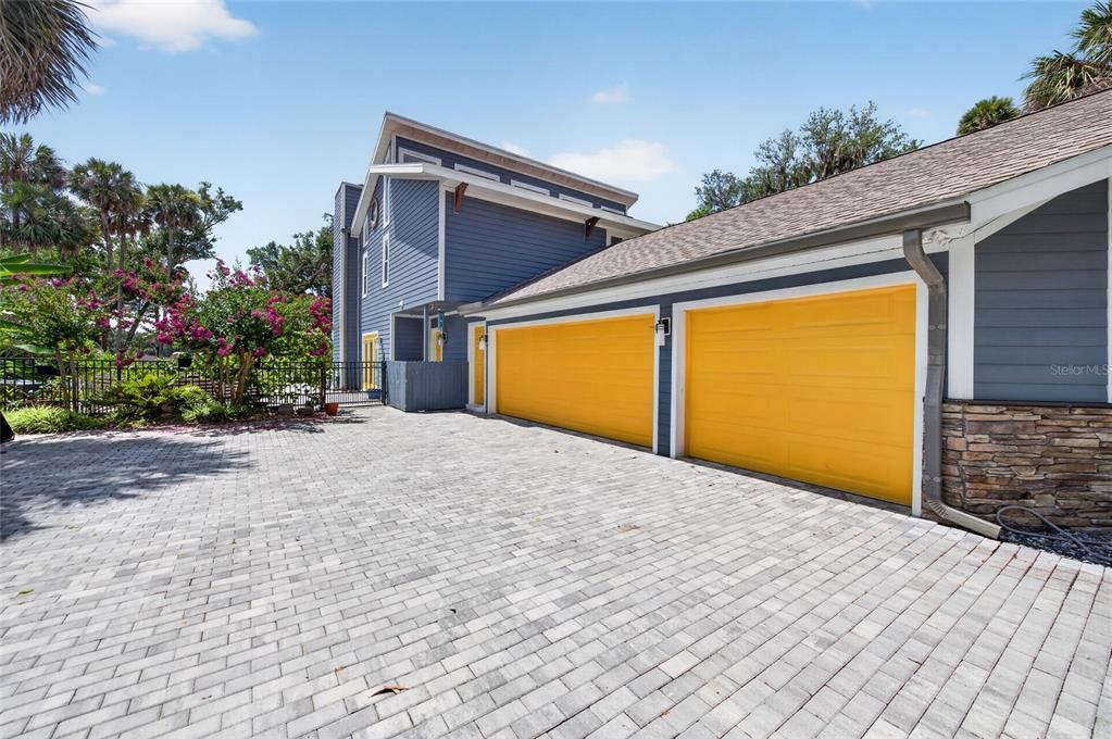 For Sale: $1,499,000 (4 beds, 4 baths, 4752 Square Feet)