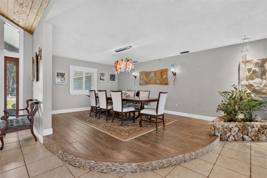 For Sale: $1,499,000 (4 beds, 4 baths, 4752 Square Feet)
