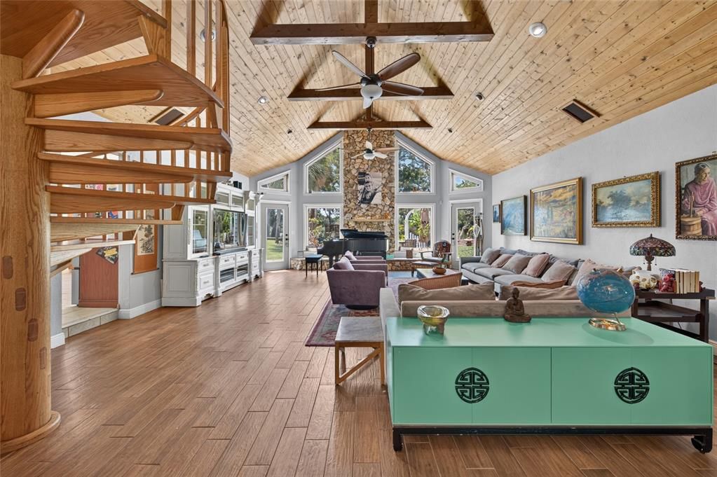 For Sale: $1,499,000 (4 beds, 4 baths, 4752 Square Feet)